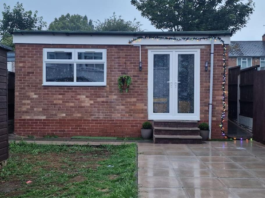 Perfect For Exploring Birmingham Apartment Exterior photo